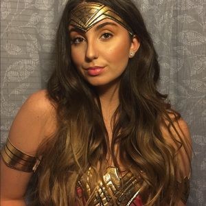 Wonder Woman halloween Costume offers welcome!